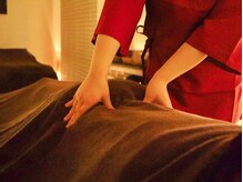 3. 施術【マッサージ・オイル・もみほぐし・整体・ストレッチ・骨盤矯正・姿勢・自律神経・ヘッドスパ】