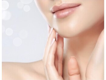 サロンドアイリー(salon de AILY)の写真/「疲れた顔」とお別れ！LDM水玉リフティングでハリと透明感あふれるトーンアップ肌を実感◎