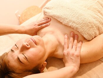 ラタン 調布 深大寺(Rattan)/デコルテケアで、肩周りスッキリ