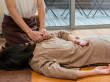 コモレビクローバー(komorebi clover)/肩こり～首痛スッキリ改善コース