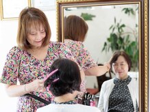 D-マウラニスタイルの雰囲気（高齢者や外出困難な方へ訪問美容にも出向いております（要相談））