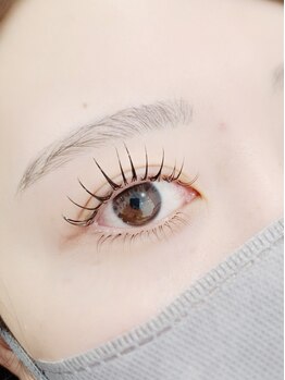 ザ サロン シーア 錦糸町(THE SALON thea)の写真/【LED/アンドヘルシーでモチUP】汗や油分に強く、高持続!低刺激!可愛らしい目元やナチュラルな目元にも◎