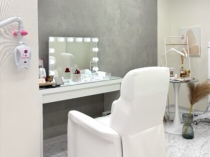 エクシアホワイトニング 東上野店の写真