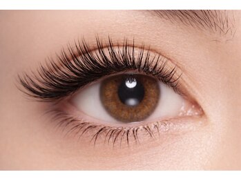 アイラッシュ ジュノ あざみ野(eyelash juno)の写真/《モチの良さが自慢!!》最新技術☆バインドロック導入!!軽い付け心地で自まつ毛の負担を少なくしたい方へ♪