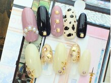 ネイルサロン ティディ(TIDY)/ダルメシアン★ゴールド¥