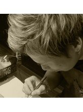 アプサラス プティ(Apsaras putih) 伊与