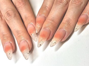 バンビ(Bambi)/チークネイル