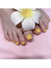 リマ(Lima)/夏のフットネイル