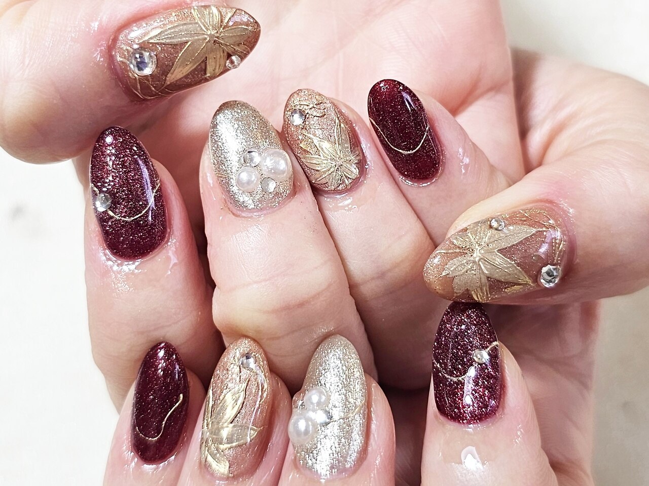 2025年-2026年冬トレンド】もみじのネイルデザイン集｜人気順