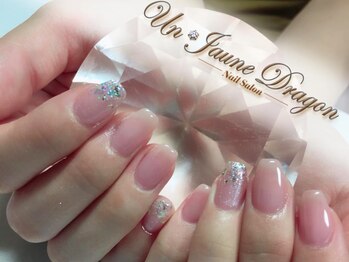 アン ジョーヌドラゴ/ショート☆スクエアネイル