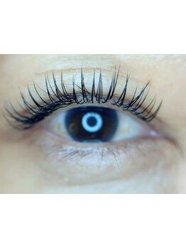 ボリュームのある目元にしたい