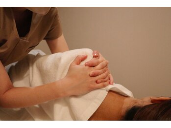 ソノ(sono)/横向き施術