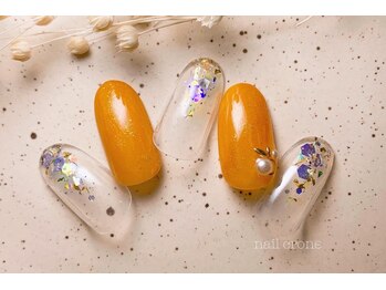 ネイルクローネ(nail crone)/キラキラオレンジネイル