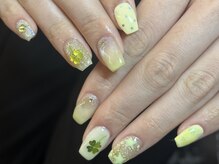 アイネイルズ 天神今泉店(I-nails)/【hinako.t】Y2Kポップイエロー