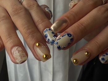 ムー(nue)/gold × blue