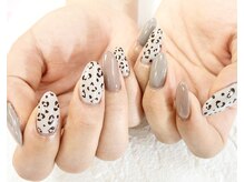 アリイネイルズ(ALII Nails)/アニマルヌーディーネイル