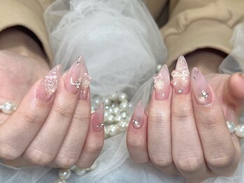 モアグラム 新宿東口店(More Glam)/花のデザイン