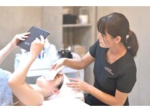 イディオム 広尾(idiom)の雰囲気（【肌分析】高精度の分析で詳しく自肌を知る[毛穴・フェイシャル]）