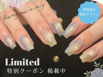 スリー(THREE.)の写真