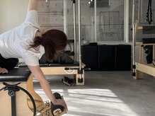 オーケー(OKAY)/セッション風景【ピラティス】