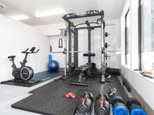 最新機種エボルギアのオールインワンラックを使用し理想な体へ