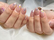 サロンドフォーエイチ(salon de 4H)/スキンベージュに大粒ホロが◎