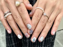 イビズ 新宿店(eviz)/ちぐはぐネイル