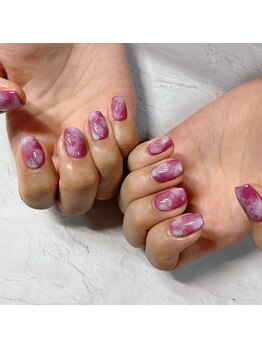 ブラン(blanc)/ピンクマーブルネイル