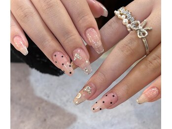 ルミエール 大分市中央町(Lumiere)/透け感ドットピンクネイル