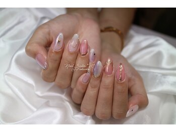 ネイルサロン R/スタイリングコース　8030円