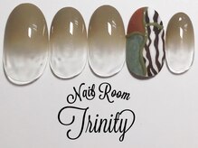 ネイルルーム トリニティ(Nail Room Trinity)/150種類以上選べるアート付