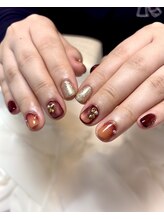 レプティーネイル(Les petite nail)/華やかデザイン