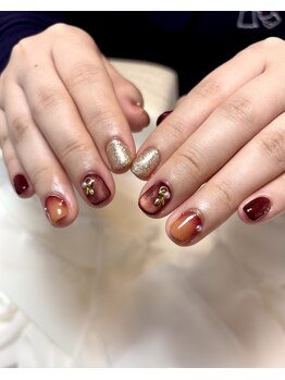レプティーネイル(Les petite nail)/華やかデザイン