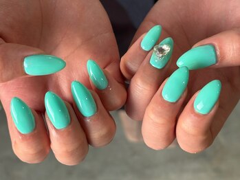 ミントカラーネイル