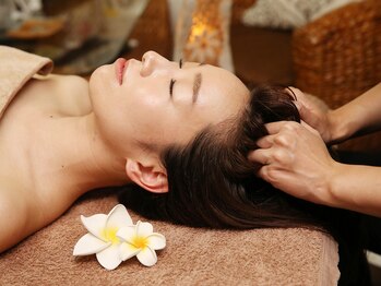 ムルニ ハティ(Murni hati)/【施術風景】ドライヘッドスパ