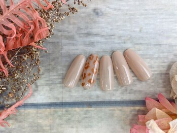 ネイルサロン&スクール ジーナ(GINA)/10月シンプルナチュラルカラー