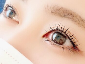 ニコ アイラッシュ(NICO eyelash)の写真/次世代まつ毛パーマ★ラッシュリフトが大人気！仕上げは美容液成分配合のトリートメントでモチも続く◎