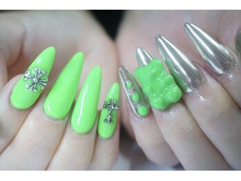 サロン デ ミランダ(Salon de Miranda)/