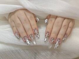まだまだ人気クロスネイル