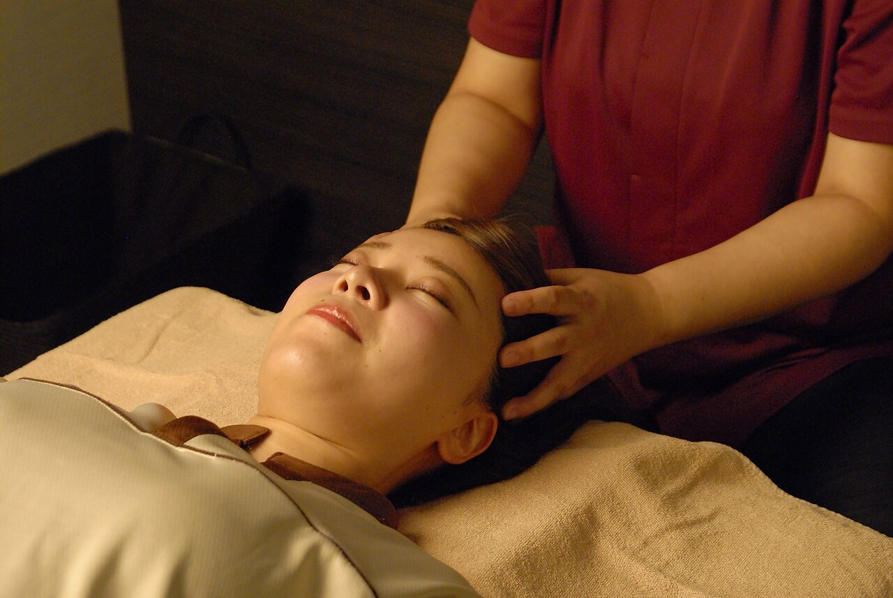  【初回限定☆1,300円OFF】ドライヘッド10分付ボディケア60分\6,798→\5,498