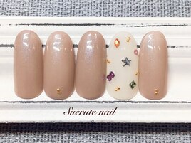 カラフルビジューネイル¥7000