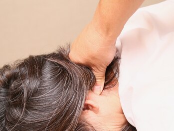 ほぐしの店 やすらぎの写真/スマホやPCの使用/家事・育児/デスクワーク等による首・肩の疲れに…気になる箇所を重点的にもみほぐしOK◎
