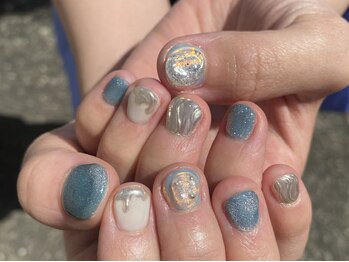 カーティシーネイルズ(curtisii NAILS)/ショートネイルデザイン