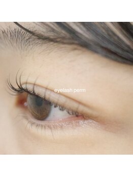 キルナノール 福岡天神(kiruna norr)/横顔カールがきれい