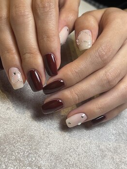 フィグ ネイル(fig nail)の写真/上品でシンプルなデザインをご提案♪お仕事で派手にできない方も◎ワンランク上の指先に♪大人女性にも！