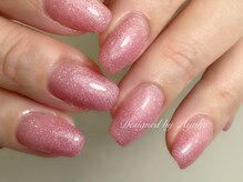 リュ アンジュ(Ryu Ange)/微細ラメが優しく輝く上品ピンク