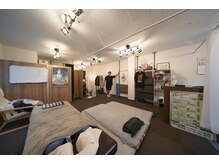 リーフ整体院の雰囲気（毎日掃除機かけてるねん。。）