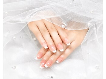 nii_nail【ニーネイル】阿波座フィルイン専門店/シンプルネイルの写真/完全個室で叶う◇大人女性のための上品ネイルサロン♪フィルイン対応◎フレンチ￥5,500