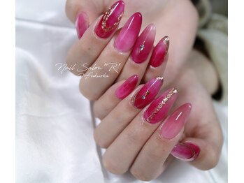 ネイルサロン R/スタイリングコース　8030円