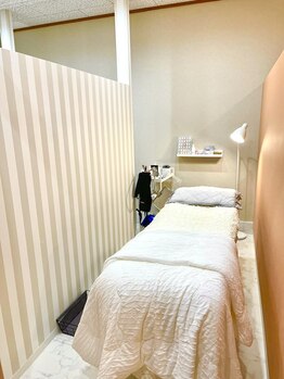 リコリス(Lycoris)/施術台